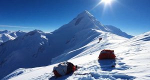 Dejar los cadáveres de alpinistas muertos en el Everest: explicaciones y polémicas Dejar los cadáveres de los alpinistas muertos en el Everest: explicaciones y polémicas